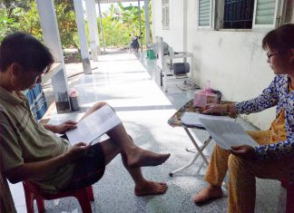 GIAO GIỐNG CHO HỘ NUÔI Ở VŨNG LIÊM TỈNH VĨNH LONG – HEO RỪNG MIỀN TÂY